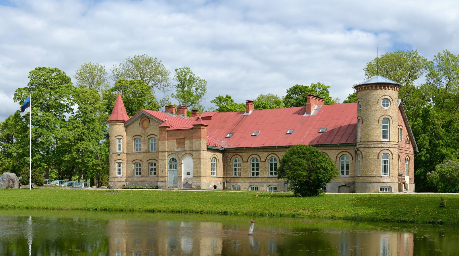 Lasila mõisa peahoone